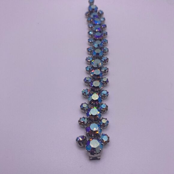 Aurora Borealis Blue Bracelet - Picture 5 of 8